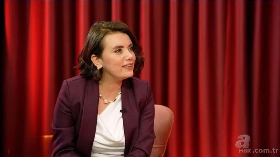 Ferda Yıldırım kimdir, kaç yaşında, nereli? Neler Oluyor Hayatta programının yeni sunucusu Ferda Yıldırım'ın hayatı... 3