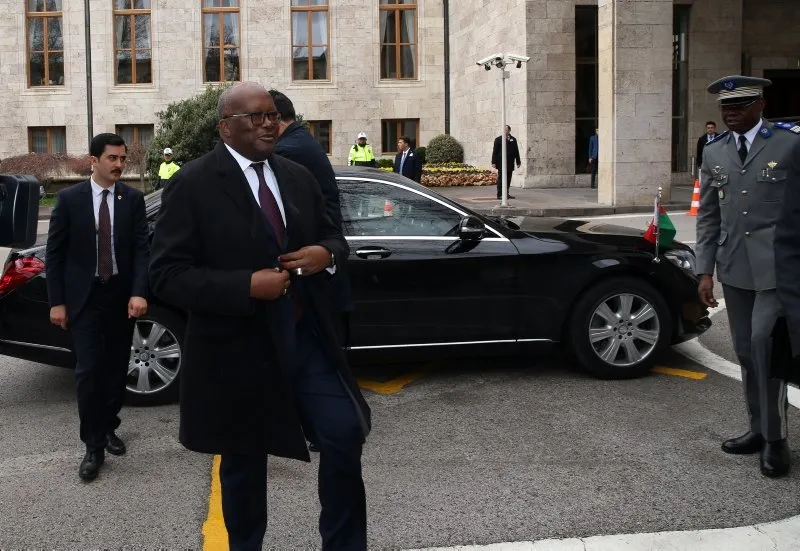 burkina faso devlet baskani kabore yi
