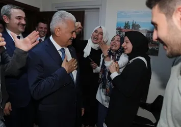 Binali Yıldırım'dan sürpriz ziyaret