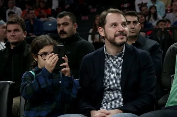 Hazine ve Maliye Bakanı Berat Albayrak da All Star maçını izledi