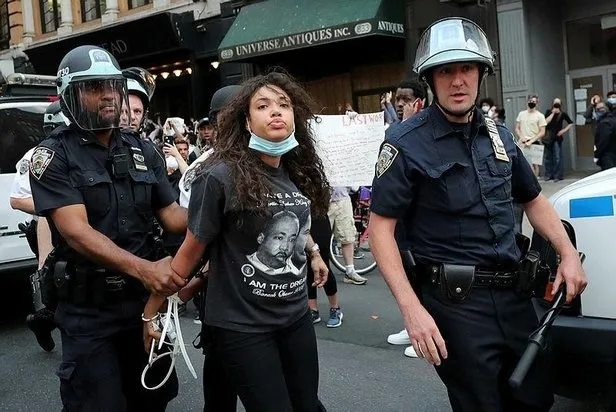Beyaz Saray’dan George Floyd gösterilerine karşı İsyan Yasası açıklaması: Trump gerekli görürse kullanır