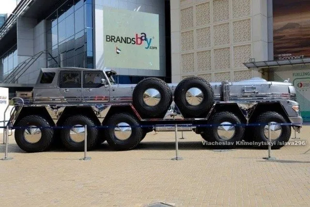 Dubai Şeyhinin nefes kesen araç koleksiyonu!