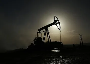 BAE'de büyük petrol sahası keşfedildi