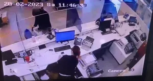 Oyuncak tabancayla banka soygunu!