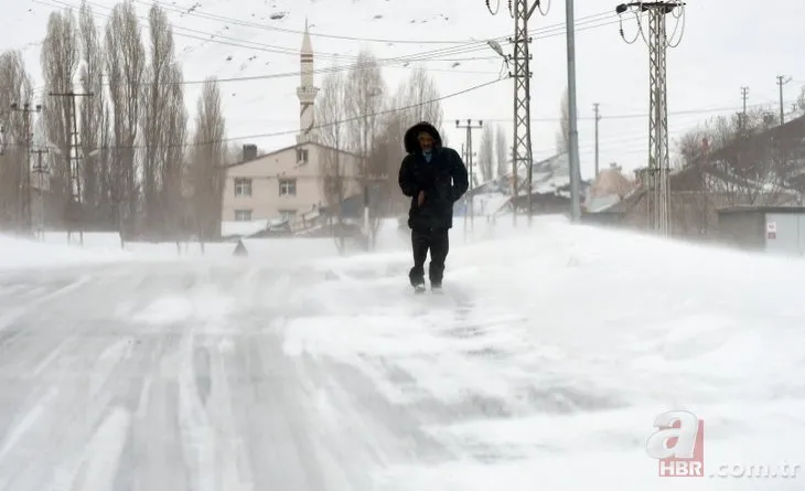 Hafta sonu hava nasıl olacak? Kar yağacak mı? Meteoroloji’den İstanbul için önemli uyarı! Yüzlerce köye ulaşılamıyor