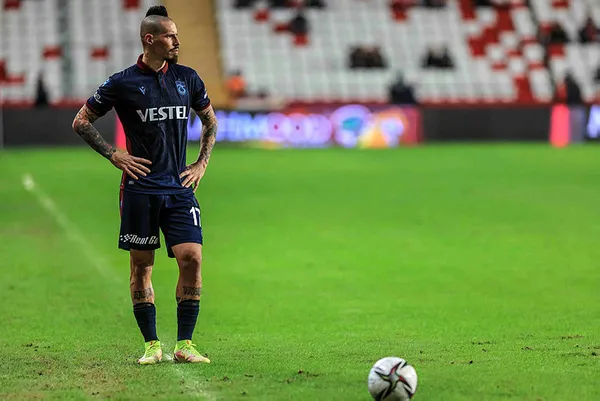 Trabzonspor’a Marek Hamsik müjdesi!