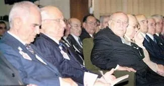 Kenan Evren’i Demirel şaşırttı