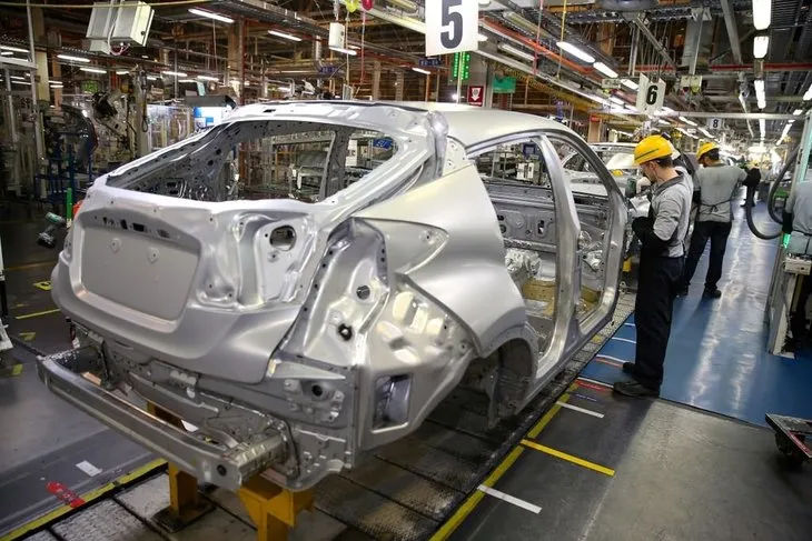Türkiye’de üretilen ilk hibrit otomobil: Toyota CH-R