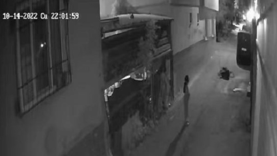 Bursa’da yürek yakan olay! Kadını cani eşinden kurtarmak isteyen polis şehit oldu