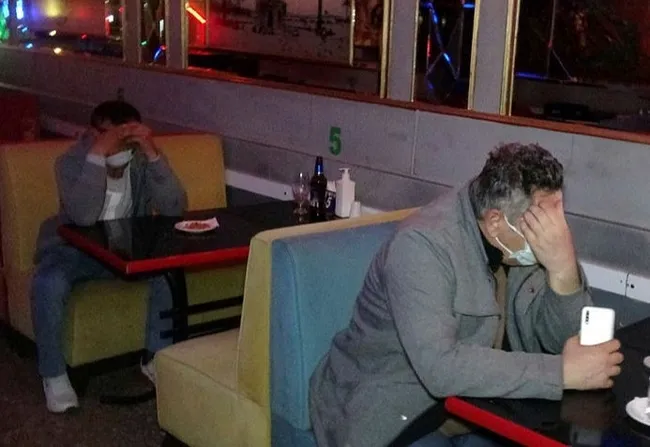 İzmir'de gece kulübünde yakalanan kişiden tepki: Adam mı öldürdük? - 1