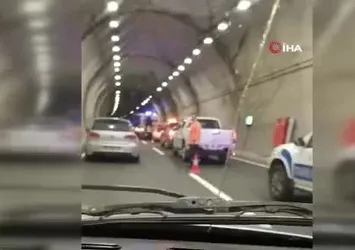 Tüneldeki trafik kazasında yaralanan 2 kişi kurtarılamadı