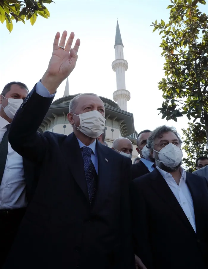 Son dakika: Başkan Erdoğan cuma namazını Taksim Camisi’nde kıldı