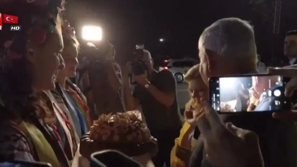 Benyamin Netanyahu’nun eşi Sara Netanyahu’dan büyük kabalık! | Video