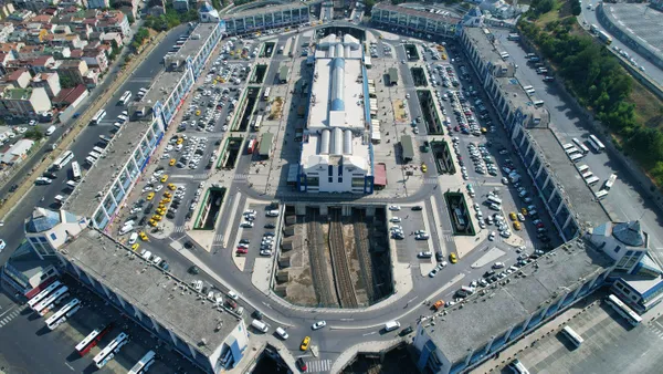 Kullananların korkulu rüyası: 15 Temmuz Demokrasi Otogarı! CHP’li İBB ’yeniledik’ dedik görüntüler gerçeği böyle ortaya çıkardı