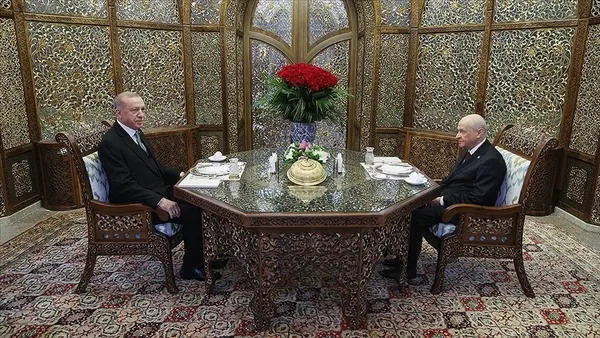 Son dakika: Başkan Erdoğan, MHP Lideri Bahçeli'yi Külliye'de kabul etti - 4