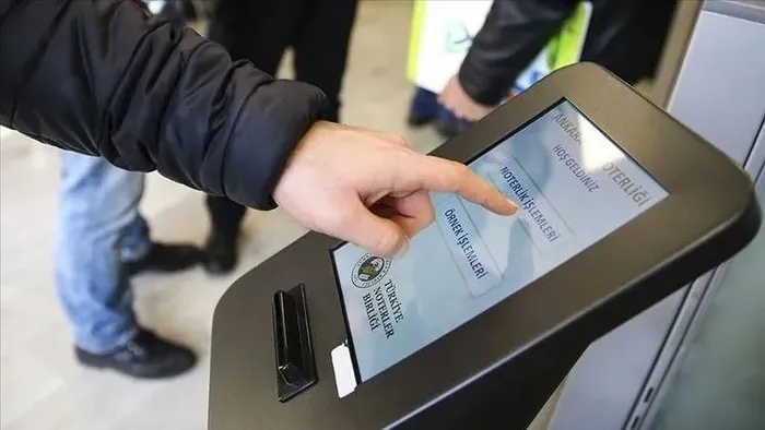 Yurda girişlerde yeni dönem başlıyor! Türkiye’de kaç Suriyeli var? Bakan Yerlikaya açıkladı: Takipsiz Suriyeli kalmayacak