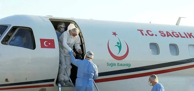 Kırgızistan'da Covid-19 tedavisi gören 4 Türk vatandaşı ambulans uçakla yurda getirildi