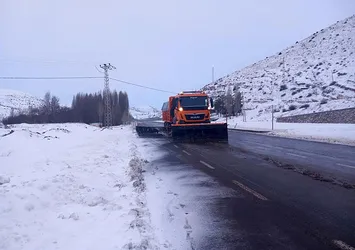 Erzurum'da Kop Dağı Geçidi'nde yoğun kar