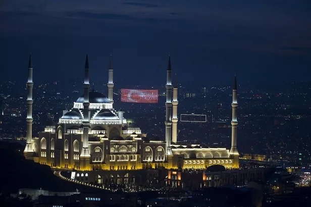 Regaip Kandili ibadetleri neler? Regaip Kandili duası nedir? Regaip Kandili ile ilgili hadisler neler?