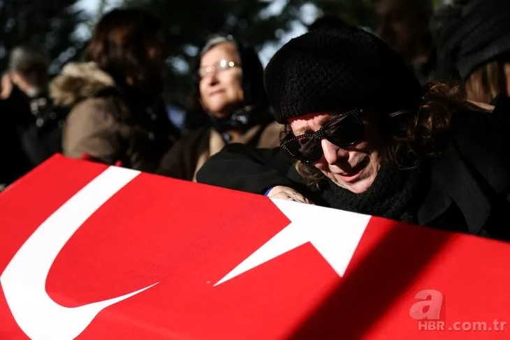 Ayşen Gruda'nın cenazesinden gözler Şener Şen'i aramıştı! Usta sanatçının o görüntüleri ortaya çıktı