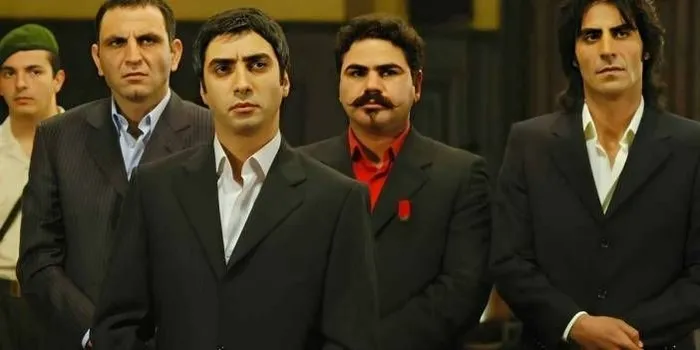 kurtlar-vadisinin-gullusu-erhan-ufak-hem-isini-hem-kendini-degistirdi-1768399493237.jpg Kaynak: Sosyal medya