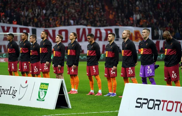 iste-galatasarayin-yeni-teknik-direktoru-bomba-iddia-gundemi-sarsti-roger-schmidt-1646150863489.jpg İşte Galatasaray'ın yeni teknik direktörü! Bomba iddia gündemi sarstı! Roger Schmidt... - 2