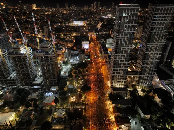 Tel Aviv alev alev yanıyor! Netanyahu'ya kitlesel isyan - 6