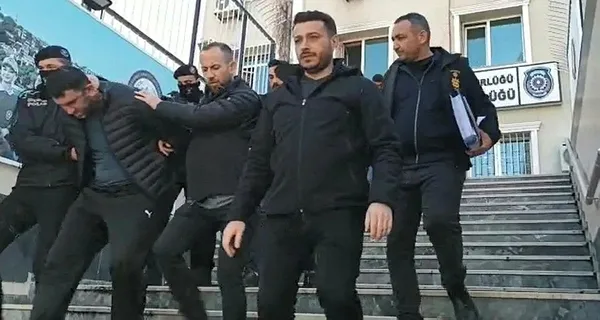 1683271406912.jpeg Özel harekattan film gibi operasyon! 1,5 milyon euroluk gaspta flaş detaylar: Pazar arabasıyla taşımışlar - 6