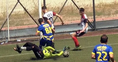 Kayseri'de saha karıştı! Maç bitti kavga başladı
