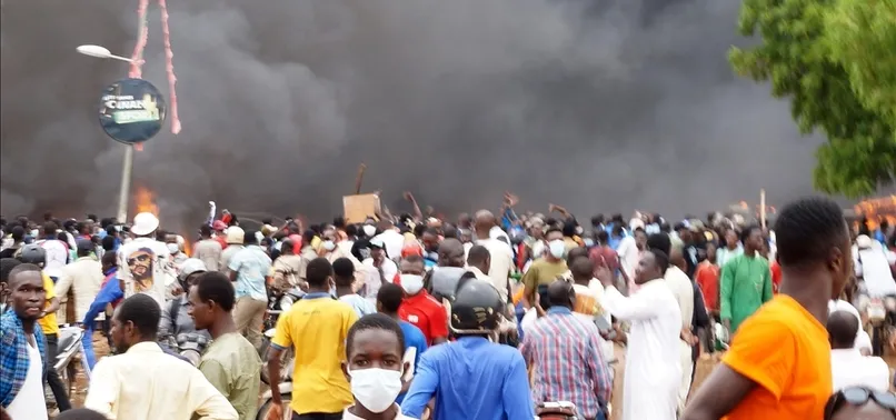 Batı Afrika'da neler oluyor? Afrika'da kim ne hesap yapıyor?