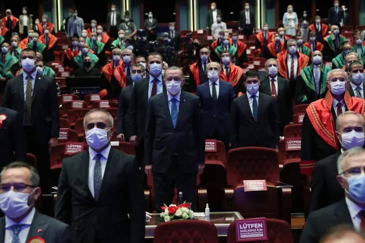 son-dakika-baskan-erdogandan-adli-yil-acilis-toreninde-onemli-aciklamalar-1598952304072.jpg Son dakika: Başkan Erdoğan'dan Adli Yıl Açılış Töreni'nde önemli açıklamalar - 4