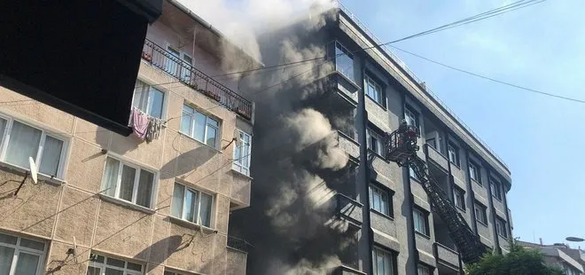 Son dakika: Zeytinburnu’nda 5 katlı binada yangın! Mahsur kalanlar var