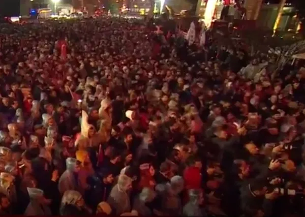 chpde-kavga-buyuk-genel-merkezin-yenikapi-kararini-imamoglu-gormezden-geldi-1671123376461.jpg CHP'de kavga büyük: Genel Merkez'in Yenikapı kararını İmamoğlu görmezden geldi - 5