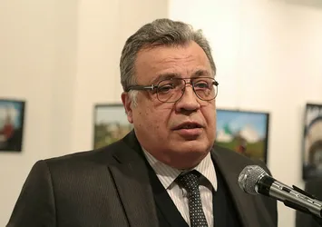 Karlov suikastında flaş gelişme! Telefonunu...