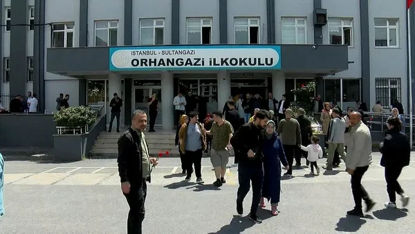 1684067952494.jpeg Sultangazi'de oy pusulasında çarpı tartışması! Muharrem İnce'nin üstü çizildi YSK'ya itiraz yapıldı - 5