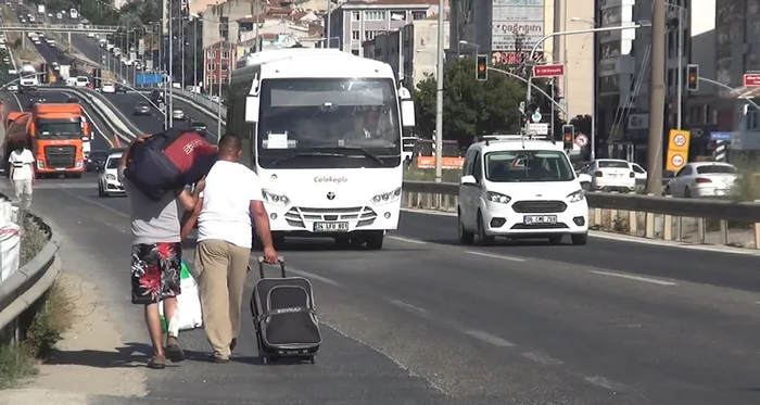 Silivri'de üst geçit sorunu! Vatandaş isyanda: 6 aydır hiçbir çalışma yok - 3