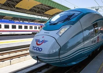 Öğretmenlere ulaşımda yüzde 50 indirim müjdesi! Bakan Abdulkadir Uraloğlu duyurdu