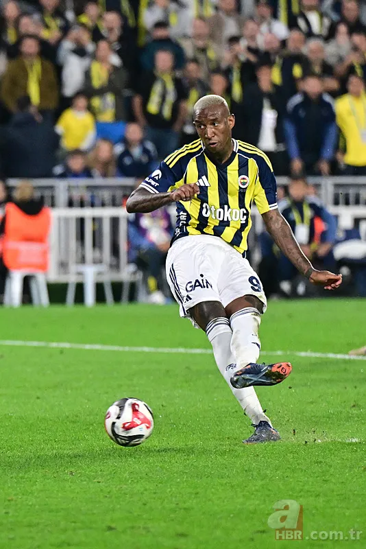 Fenerbahçe’de yaprak dökümü! Yıldız oyuncu takımdan ayrılıyor 8