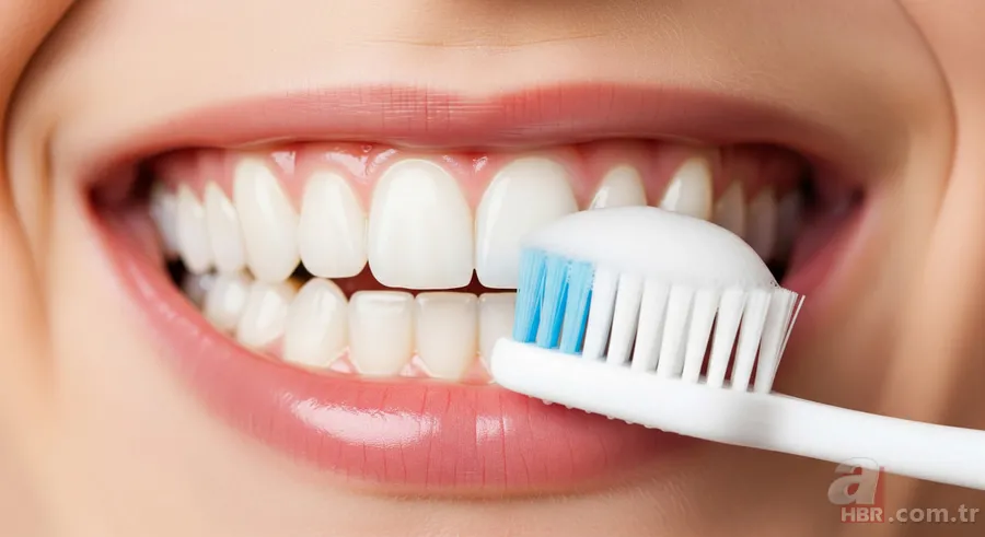 Yanlış yapıyorsunuz! Uzmanlar uyardı: Diş fırçalamada her gün yaptığınız yanlışlar 7