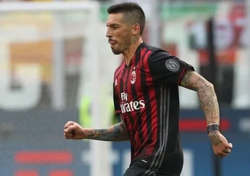 AC Milan'dan Jose Sosa'ya ağır tepki; "Defolup git"