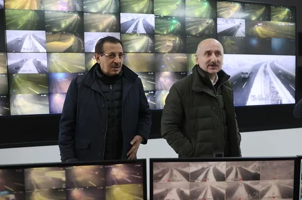 son-dakika-suruculer-dikkat-d-100-karayolunda-ulasim-yeniden-saglandi-1643019526829.jpg Son dakika | Sürücüler dikkat! D-100 karayolunda ulaşım yeniden sağlandı - 2