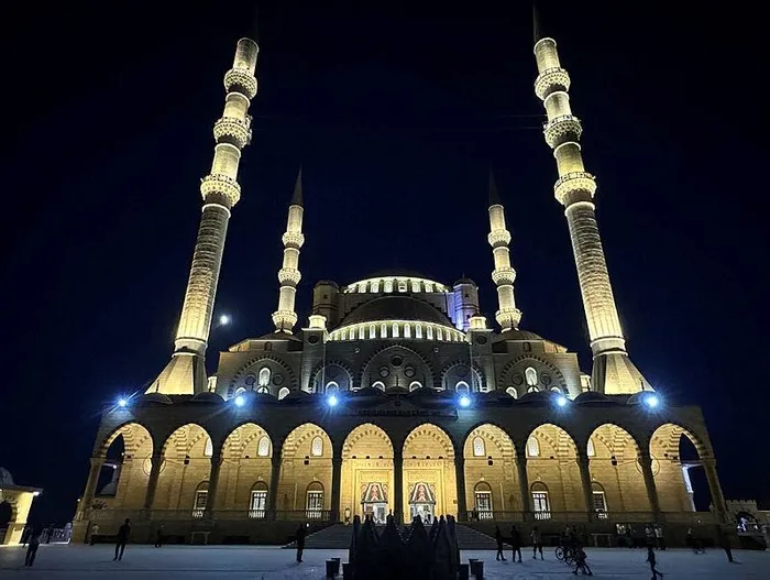 Yurt genelinde Mevlit Kandili idrak edildi! Camiler doldu taştı