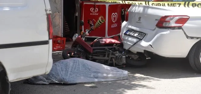 Karaman’da feci kaza! Otomobil ile minibüs arasında sıkışan kadın öldü