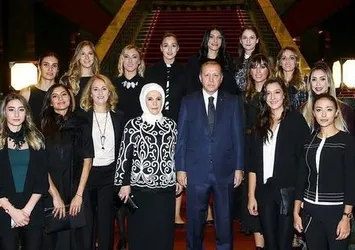 Cumhurbaşkanı Erdoğan, sporcularla buluştu