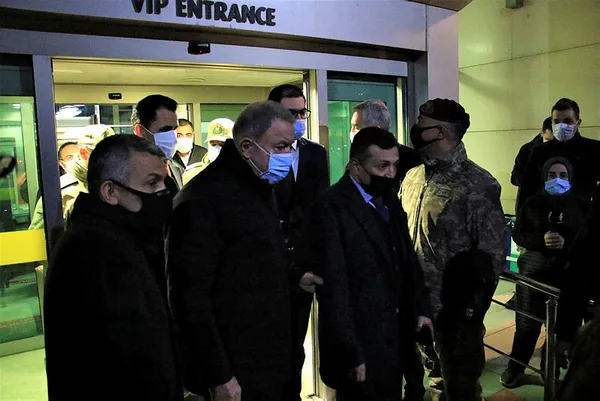 Bitlis'teki helikopter kazası nasıl oldu? Milli Savunma Bakanı Hulusi Akar'dan flaş açıklama - 4