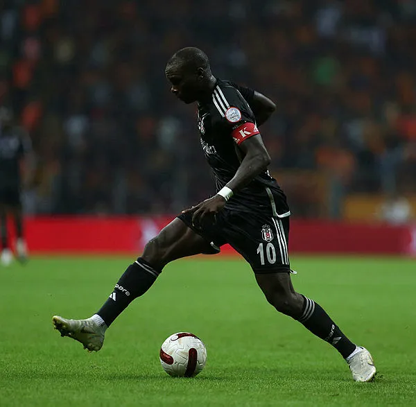 Vincent Aboubakar'dan Beşiktaşlılar'ı kızdıracak bir hamle - 1