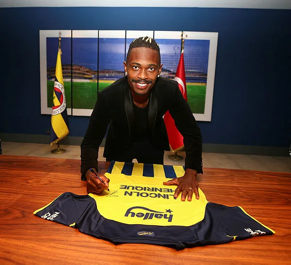 Fenerbahçe’nin yeni transferi Lincoln Henrique’dan taraftarlara ilk mesaj