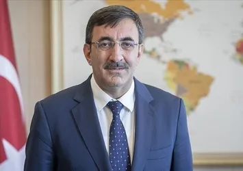 Cumhurbaşkanı Yardımcısı Yılmaz’dan işsizlikle mücadele ve istihdam vurgusu! “İstihdam edilenlerin sayısı bir önceki çeyreğe göre 124 bin kişi artarak 31 milyon 724 bin kişiye yükseldi”