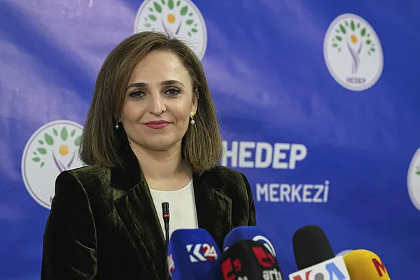 HEDEP’in yeni kısa ismi belli oldu! Kandil’in siyasi ayağının ismi artık DEM Parti...