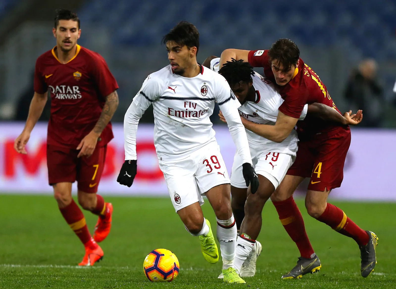 Milan'a büyük şok! Roma maçı öncesi virüse yakalandılar